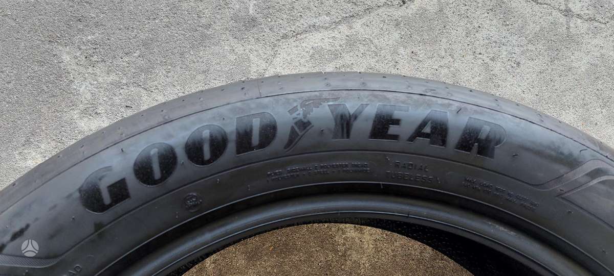 Goodyear, летние 255/50 R21