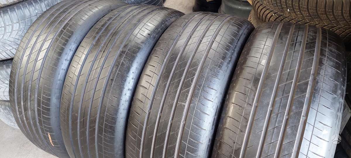 Goodyear, летние 255/50 R21