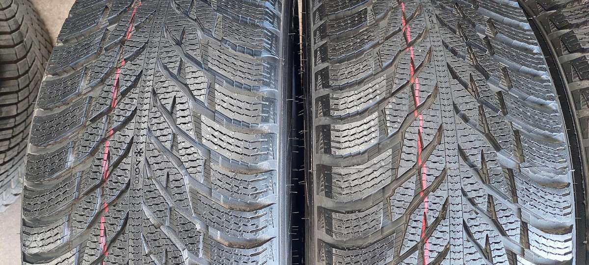 Nokian, žieminės 225/55 R17
