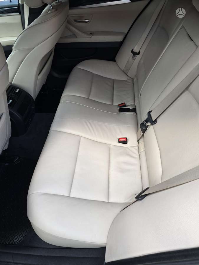 BMW 520, 2.0 l., Седан