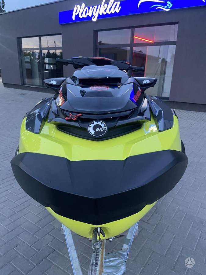 Sea-Doo RXT-X, водные мотоциклы