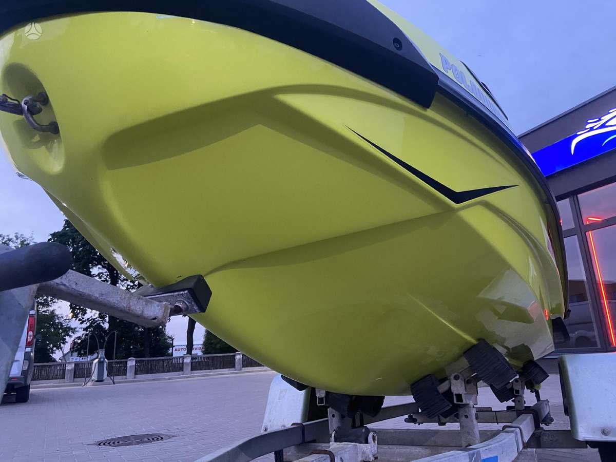 Sea-Doo RXT-X, водные мотоциклы