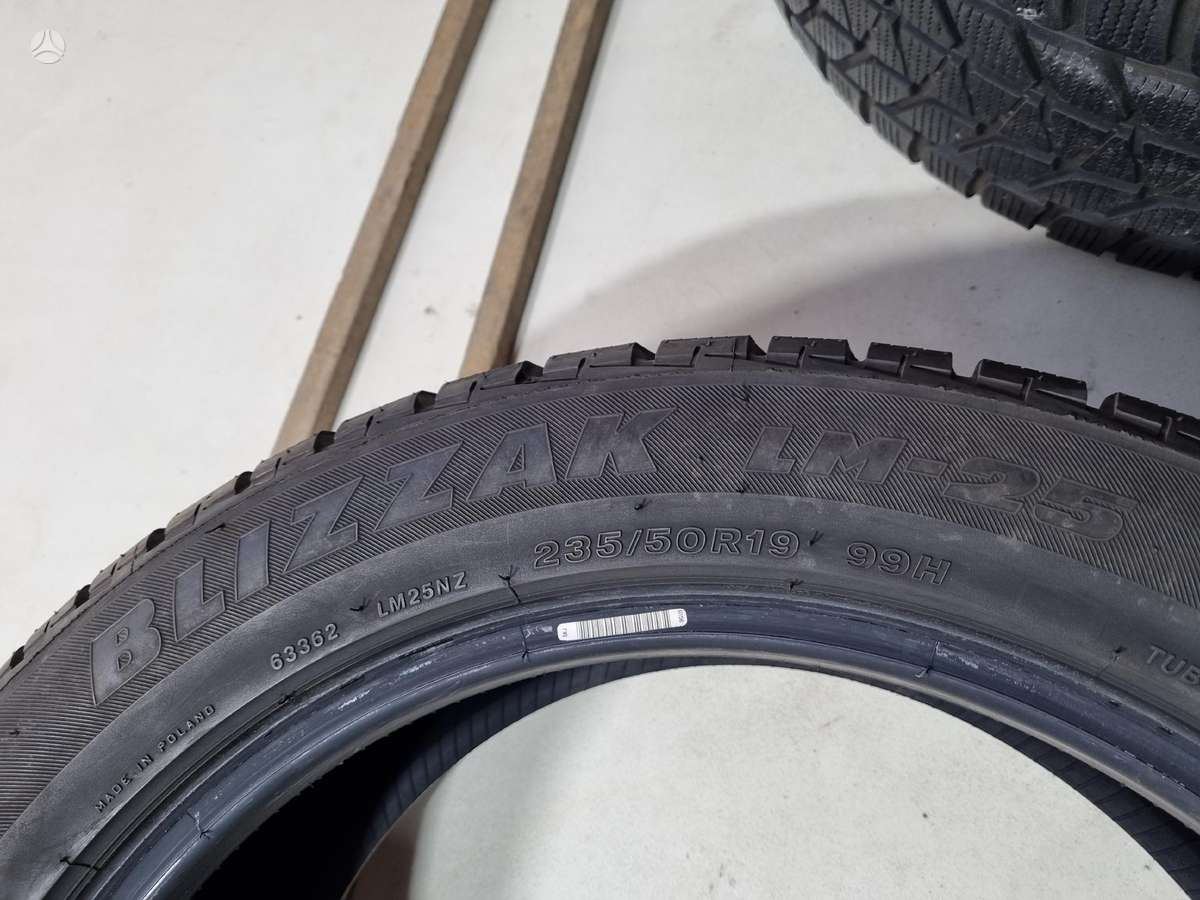 Bridgestone 6-7mm, universalios 235/50 R19