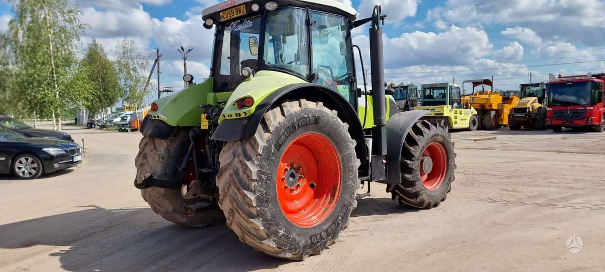Claas Arion 640 4wd, traktoriai