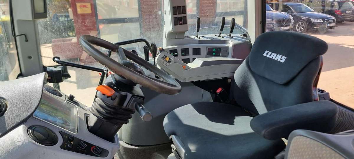 Claas Arion 640 4wd, traktoriai