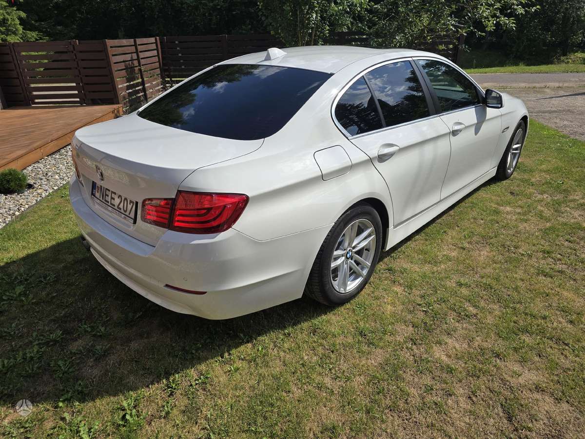 BMW 520, 2.0 l., Седан