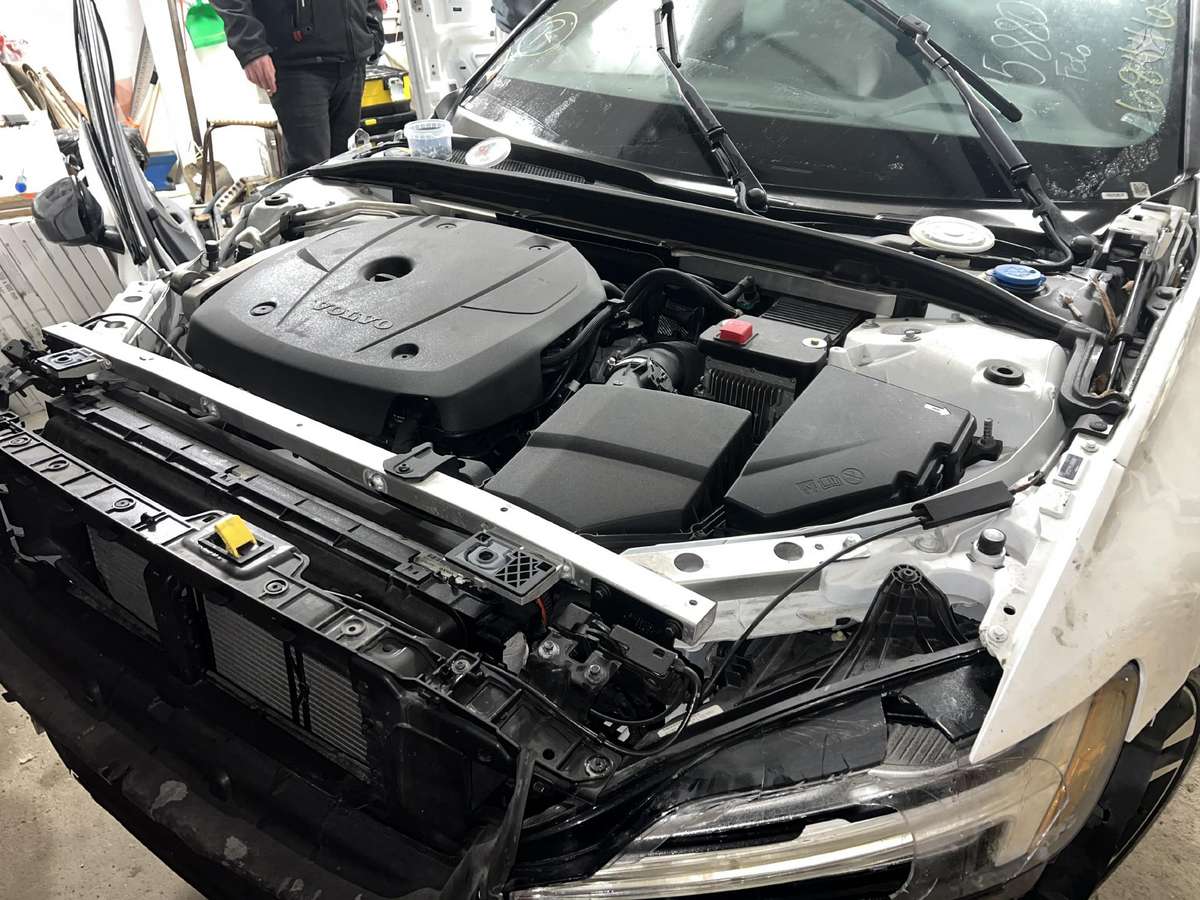 Volvo S60 kėbulo dalys