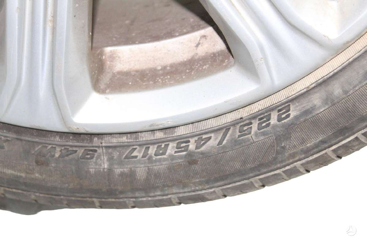 Volvo V40, light alloy, R17