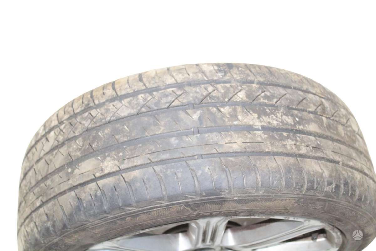 Volvo V40, lengvojo lydinio, R17
