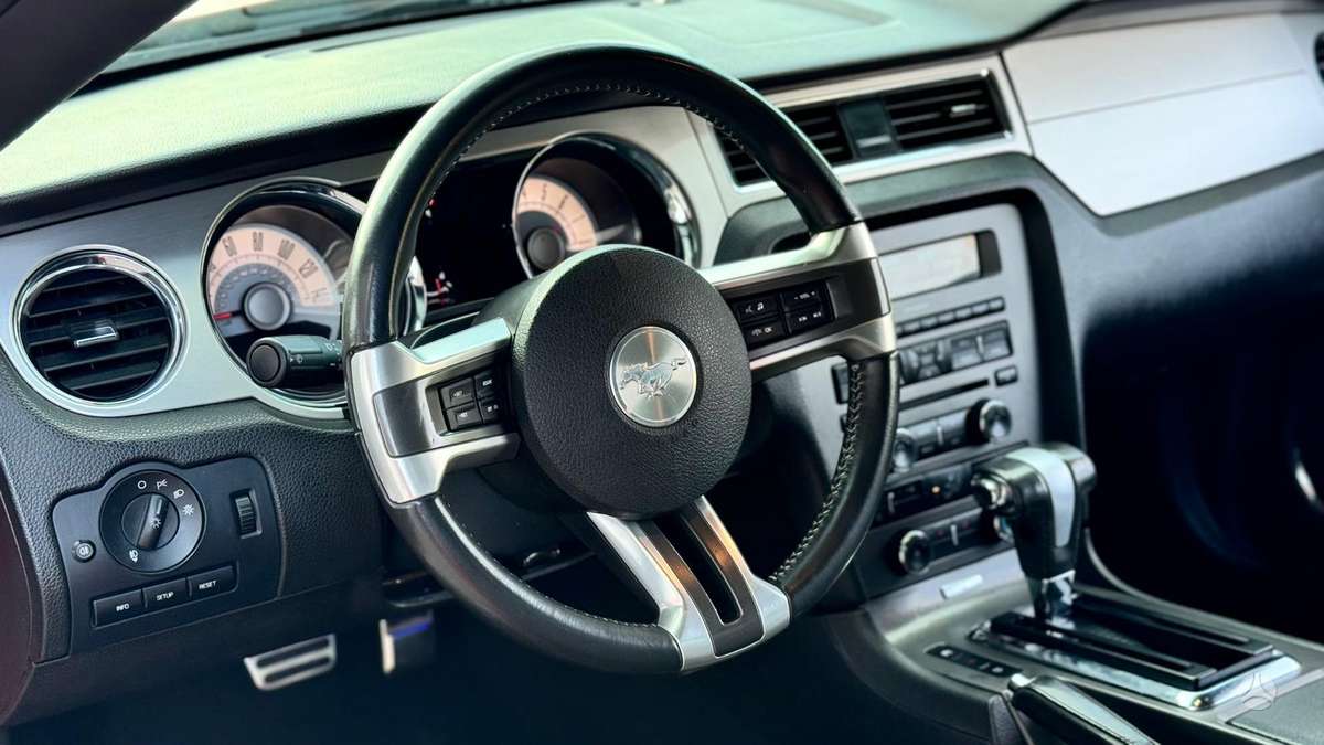 Ford Mustang, 4.6 l., coupe