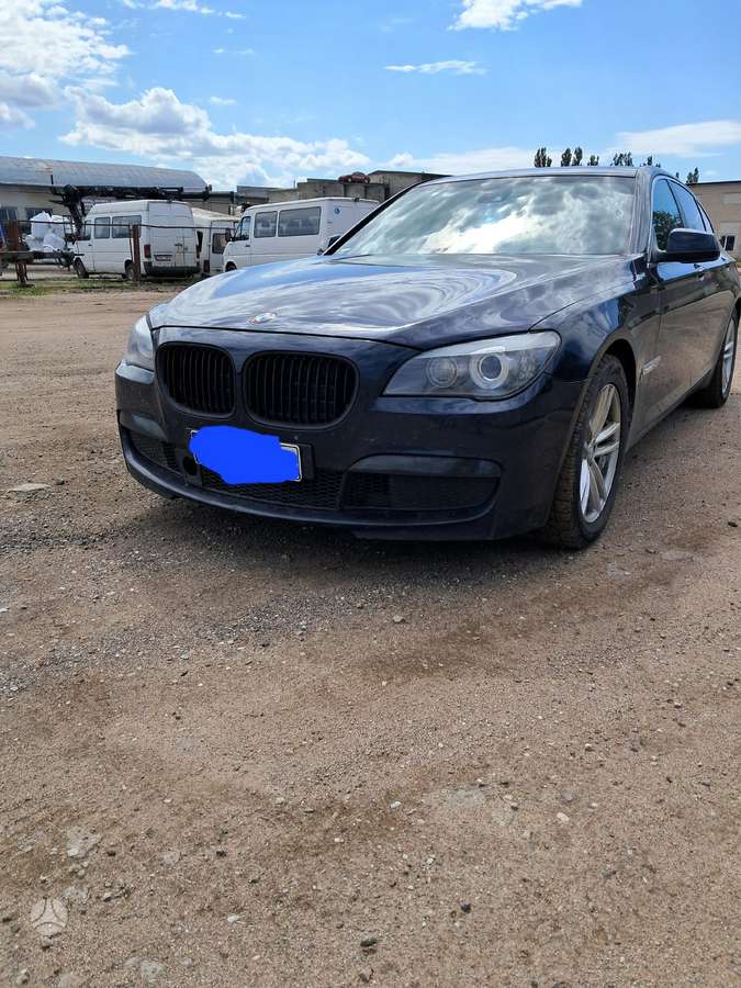 BMW 740, 3.0 l., Седан