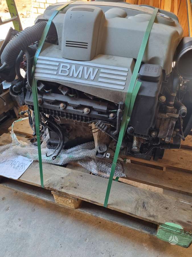BMW 745, N62B44A, двигатель