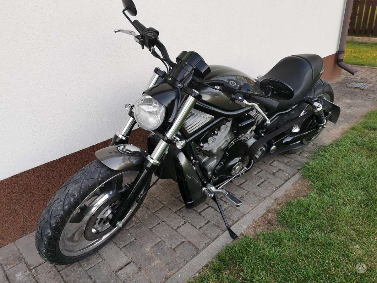 Harley-Davidson VRSC 1130cc, choppers