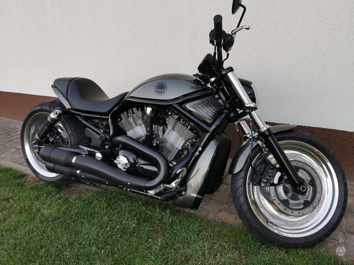 Harley-Davidson VRSC 1130cc, choppers