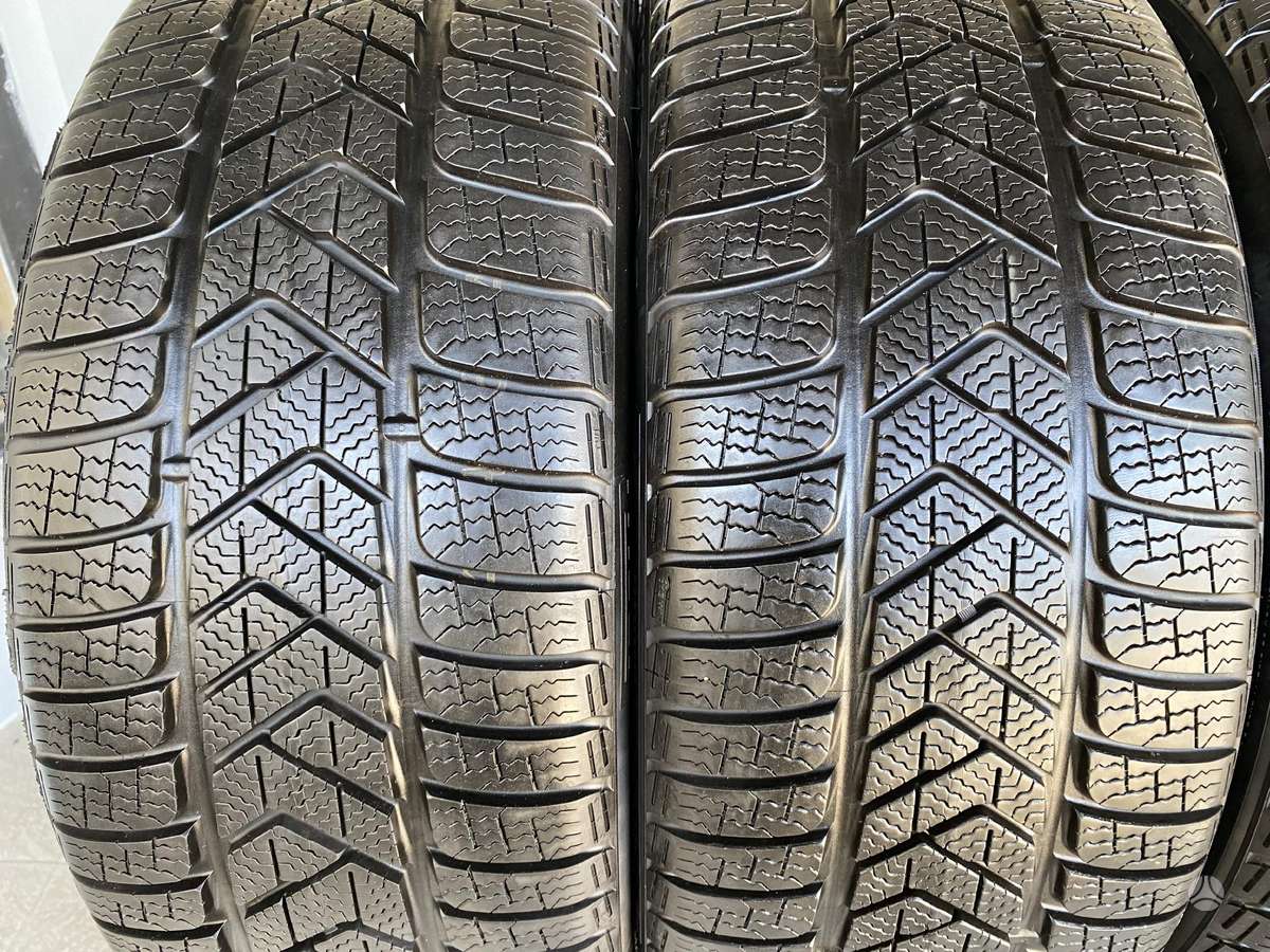 Pirelli Sottozero3, winter 245/40 R20