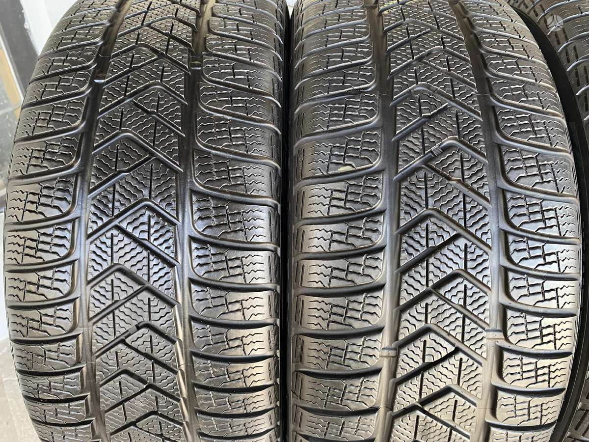 Pirelli Sottozero3, winter 245/40 R20