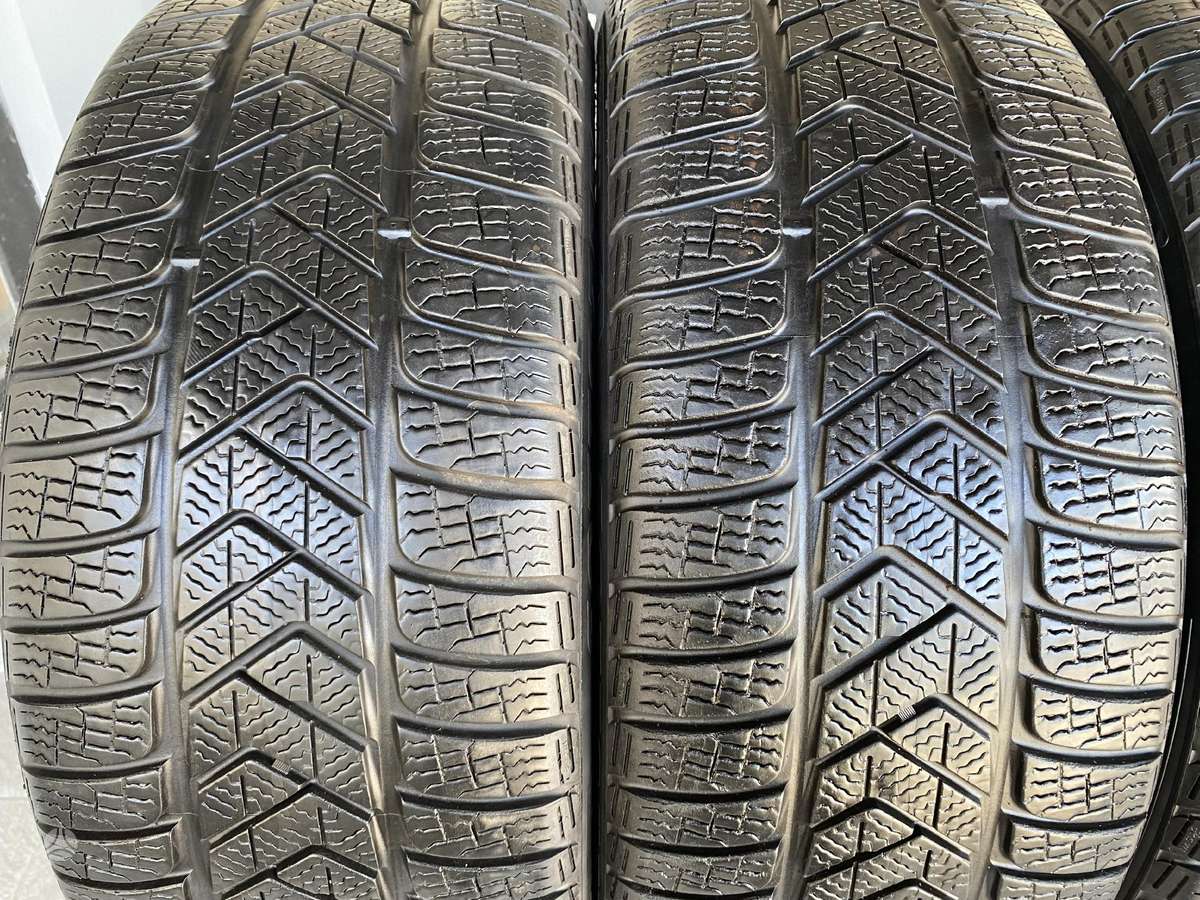 Pirelli Sottozero3, winter 245/40 R20