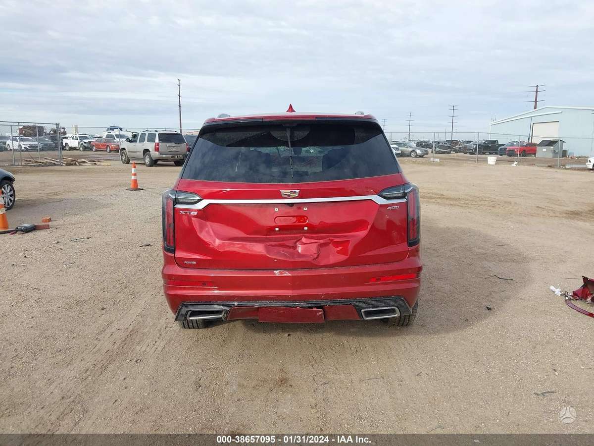 Cadillac XT6