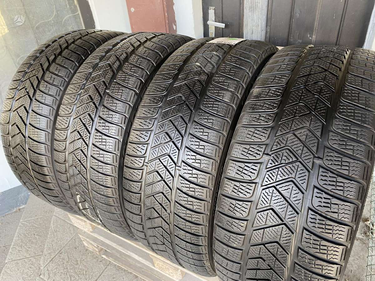 Pirelli Sottozero3, winter 245/40 R20