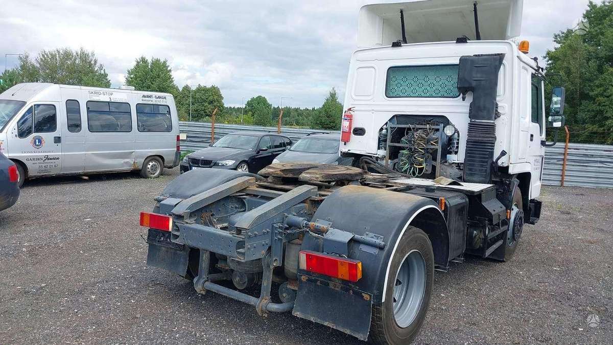 Volvo FL10, тягачи