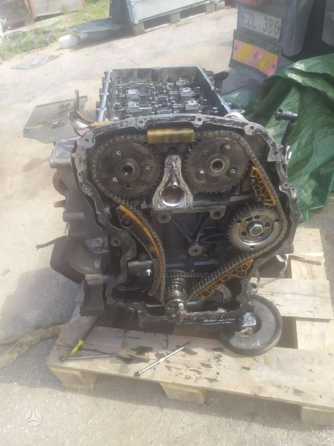 Ford Transit, preču