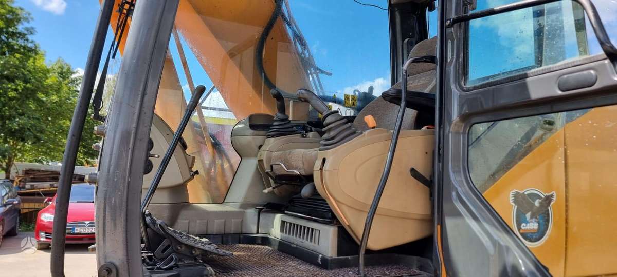 Case CX 240B, ekskavatoriai
