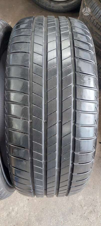 Bridgestone, vasarinės 235/45 R18