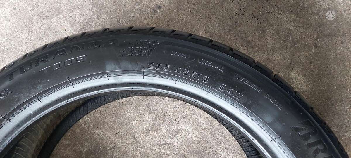 Bridgestone, летние 235/45 R18