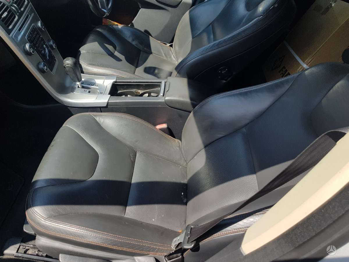 Volvo XC60 Visos volvo dalys