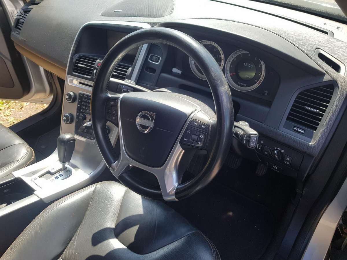 Volvo XC60 Visos volvo dalys
