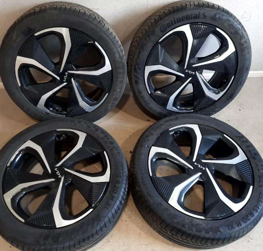 Kia EV6 Ratai r20