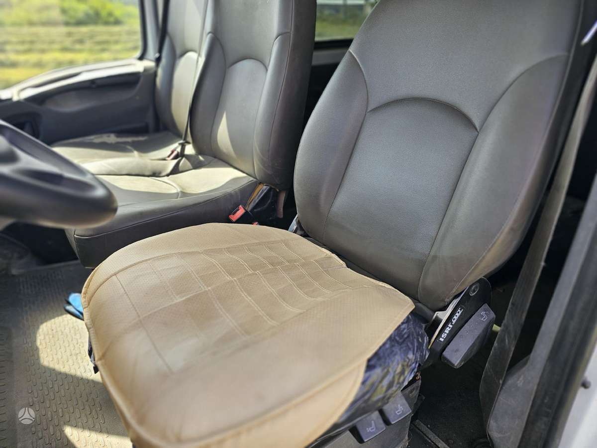 Iveco Daily, 3.0 l., cargo van