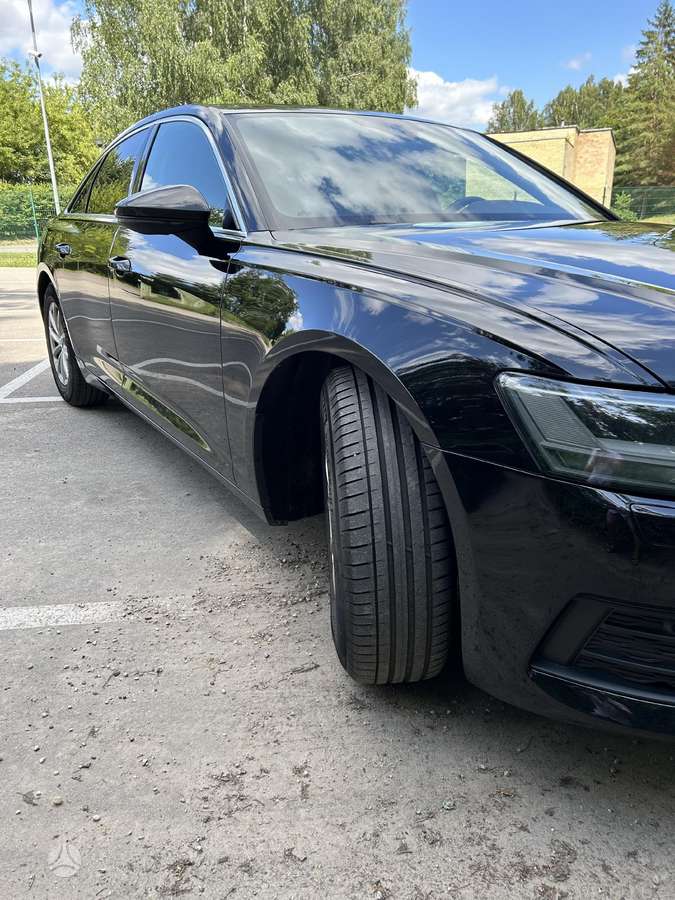 Audi A6, 2.0 l., Седан