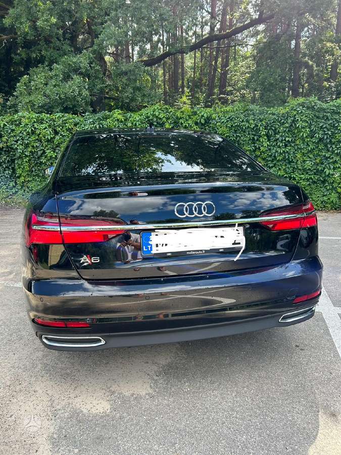 Audi A6, 2.0 l., Седан