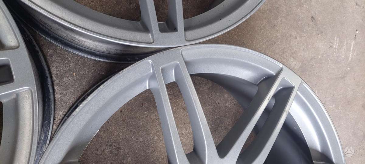 Audi, light alloy, R20