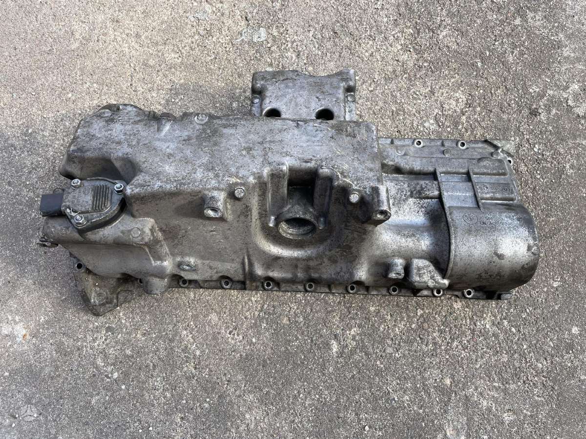 BMW X5, M54b30, pistons, engine block, cylinder head