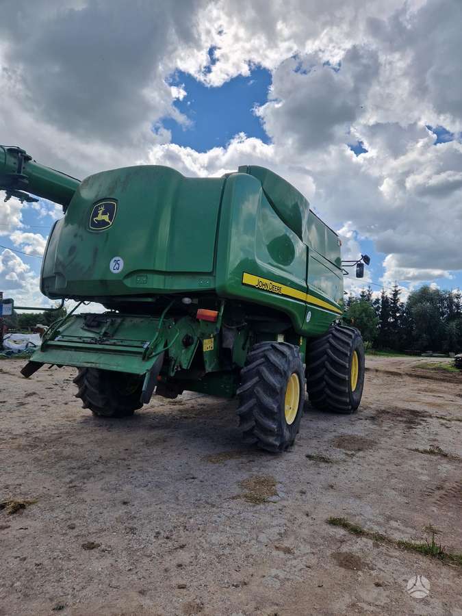 John Deere S690i, kombaini