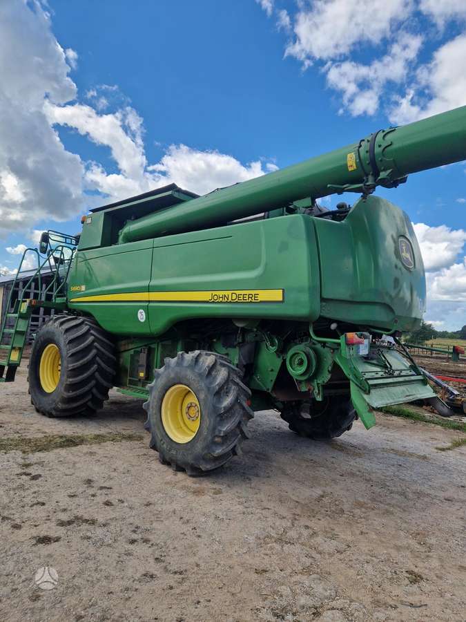 John Deere S690i, kombaini
