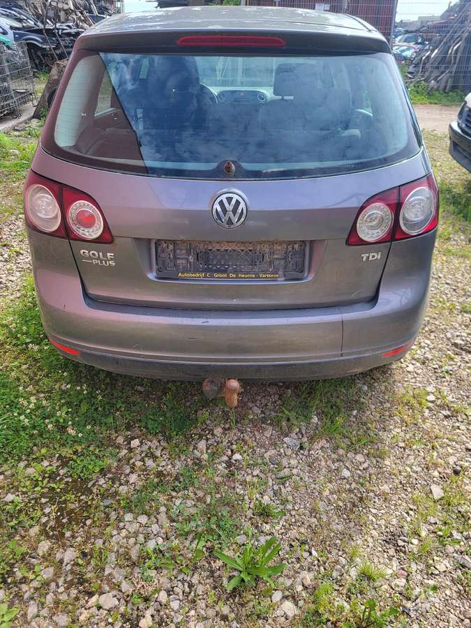 Volkswagen Golf Plus по частям