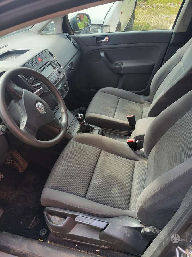 Volkswagen Golf Plus dalimis