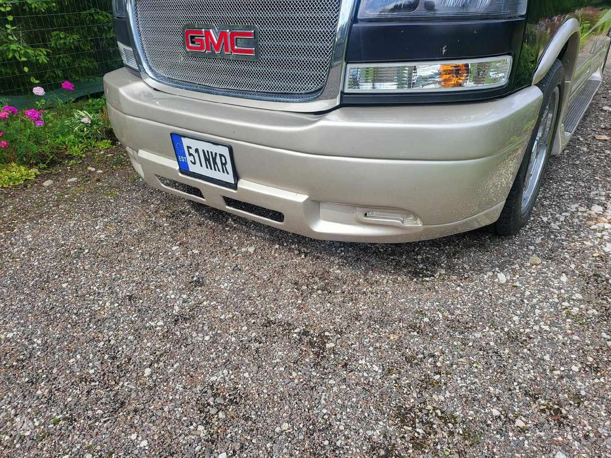 GMC Savana bumpers