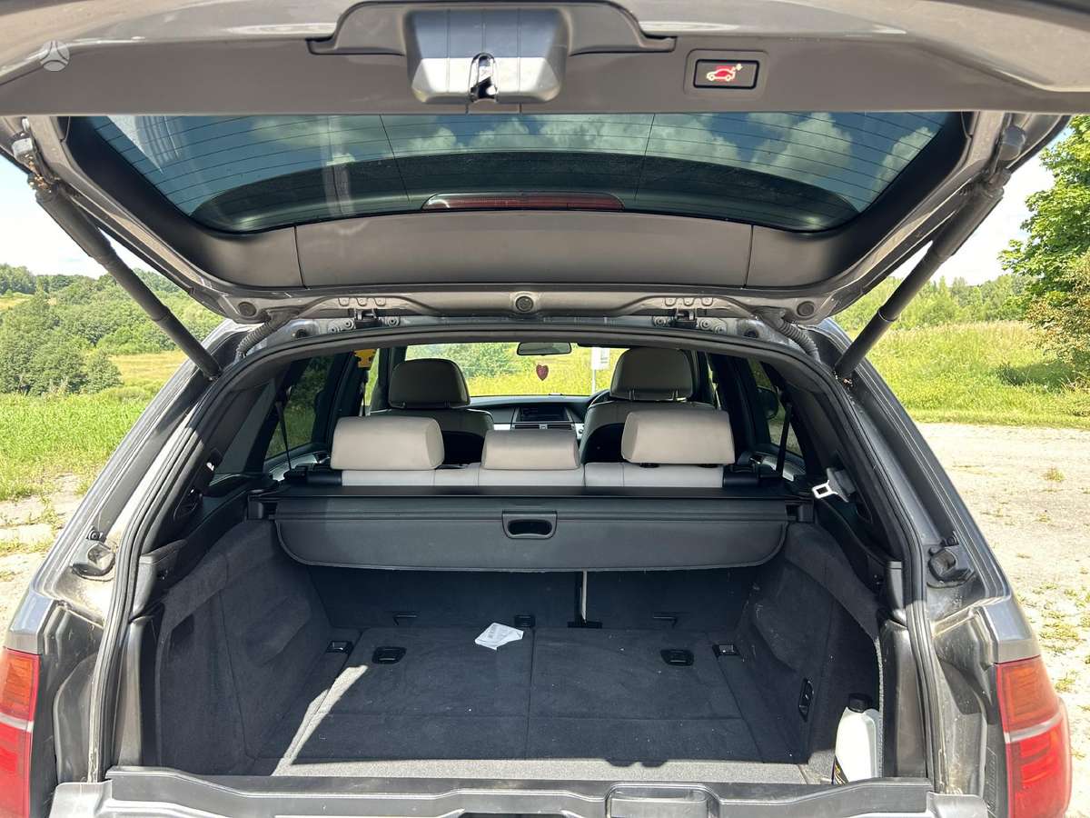 BMW X5 Dalis pristatome