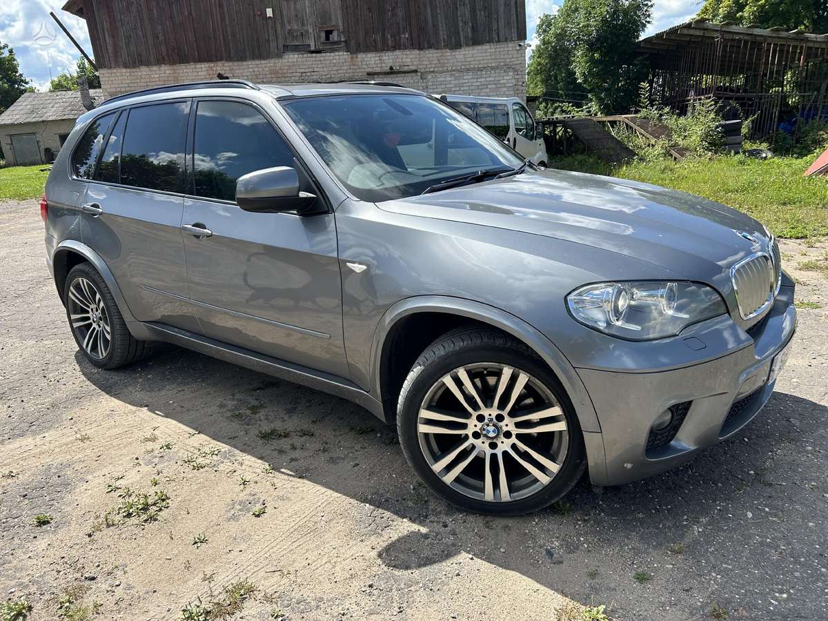BMW X5 Dalis pristatome
