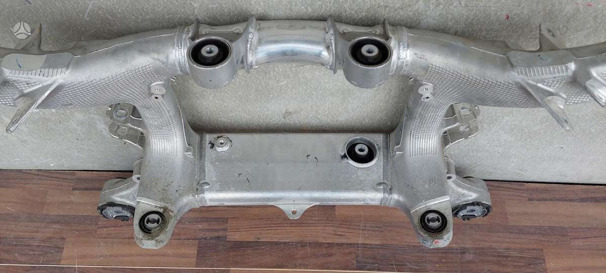 BMW 8 serija, 6873232, Cen20649