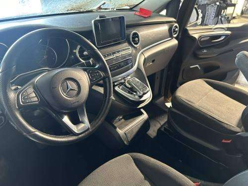 Mercedes-Benz Vito dalimis