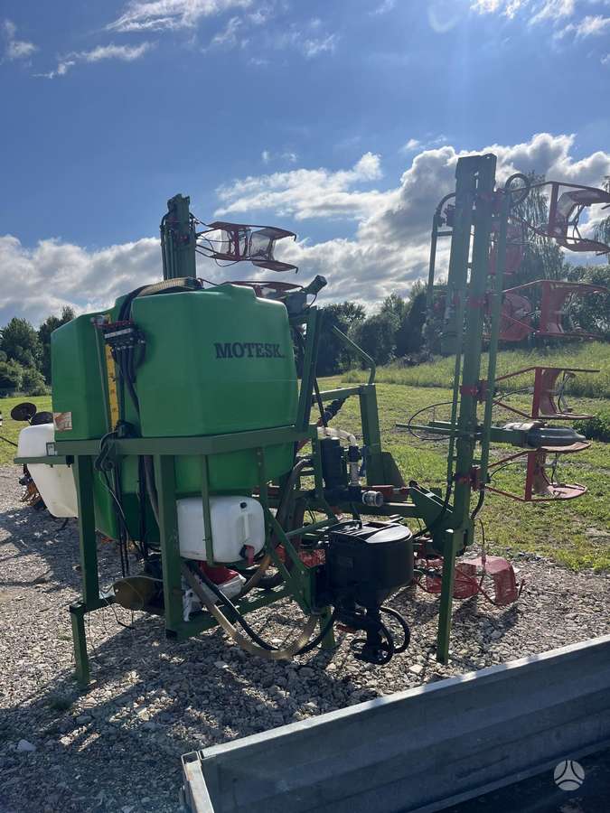 -Kita- Moteska 1000- 18 vagų, sprayers