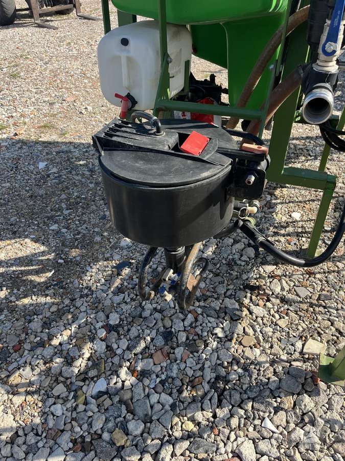 -Kita- Moteska 1000- 18 vagų, sprayers