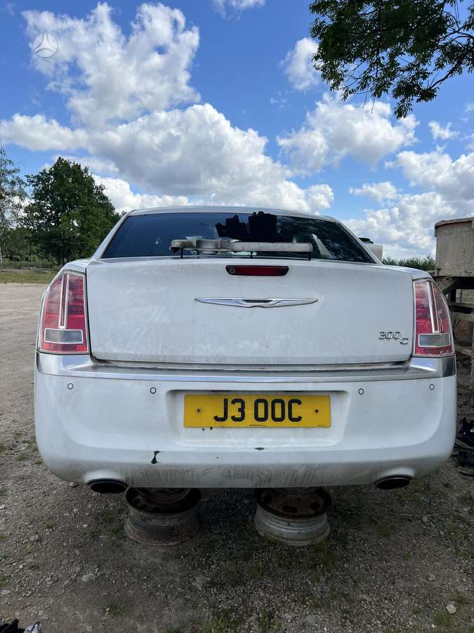 Chrysler 300C Chrysler 300c crd dalimis