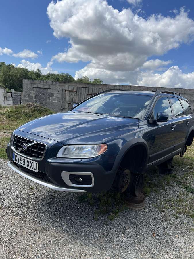 Volvo XC70