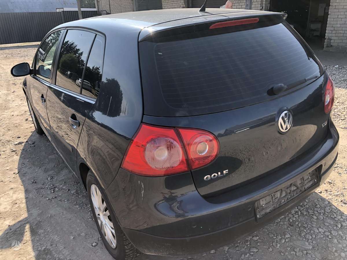 Volkswagen Golf dalimis